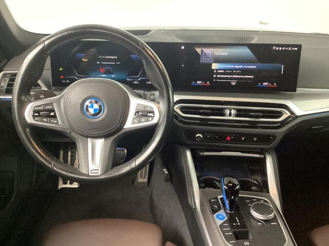 BMW i4 eDrive40 High Executive 84 kWh | M Sport Pro | Panoramadak | ACC | Leder |*