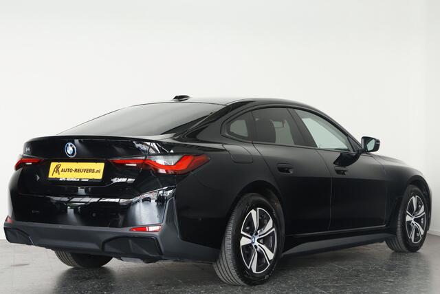 BMW i4 eDrive40 84 kWh / Navigatie / Carplay / LED / Camera