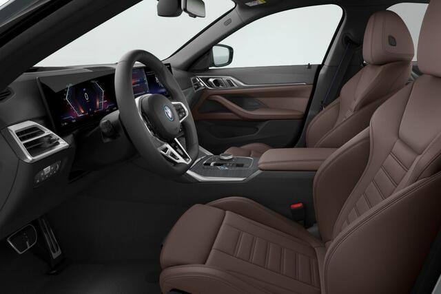 BMW i4 eDrive40 | M Sport Pro | Innovation Pack | Comfort Pack | Elektrisch Glazen Panoramadak