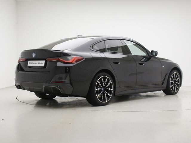 BMW i4 eDrive40 High Executive | M-Sport Pro | 19" | Memory+Ventilatie | Voorbereiding Driving Assistance