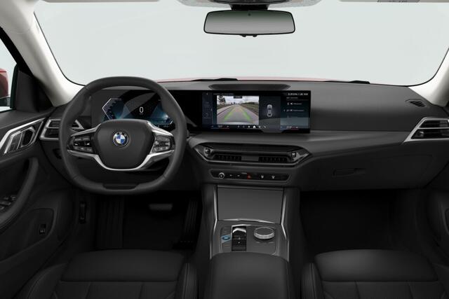 BMW i4 eDrive35 70 kWh Pure Edition