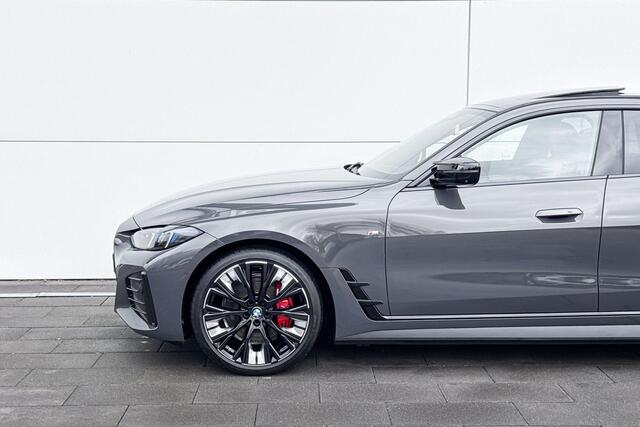 BMW i4 M50 84 kWh M-Sport Pro | Trekhaak