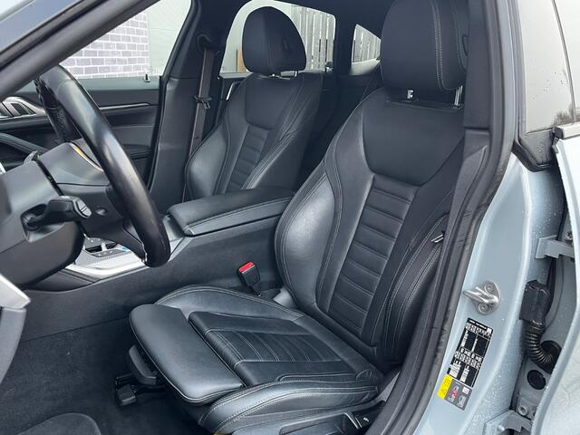 BMW i4 eDrive40 High Executive 84 kWh / Trekhaak / 360Camera / Head-up / Leder / 19'' / Navigatie / Stoelverwarming / DAB / Cruise Control