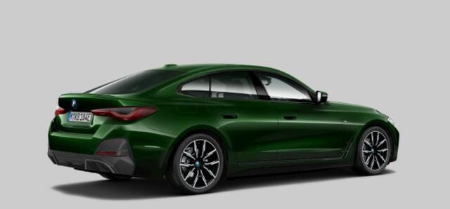 BMW i4 eDrive40 High Executive 84 kWh M Sport - Panoramadak - Active Cruise Control - Getinte ruiten - Elektrisch verwarmde voorstoelen - Comfort Acces - Ambiance verlichting - Harman Kardon -