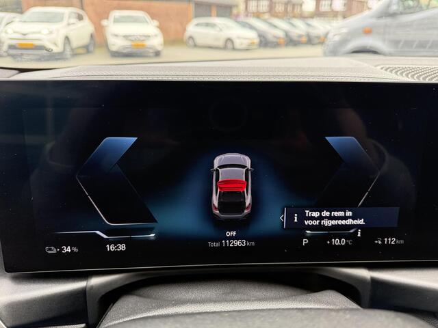 BMW i4 eDrive40 84 kWh | M-Pakket | Schuifdak | Dravitgrau metallic | NL-Auto |