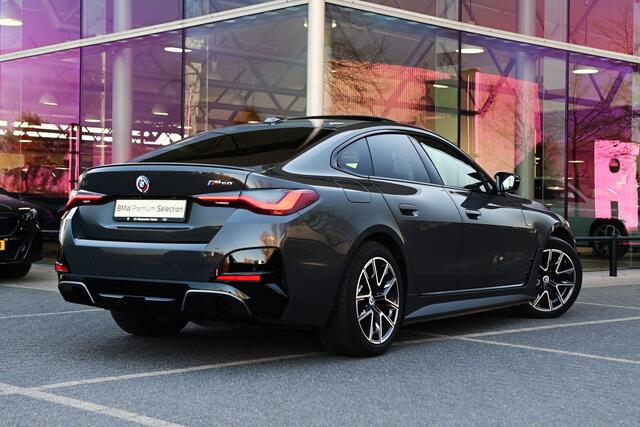 BMW i4 M50 High Executive / Schuif-kanteldak / M Sportstoelen / M Adaptief onderstel / Driving Assistant Professional / Parking Assistant Professional / HiFi / Head-Up / Comfort Access