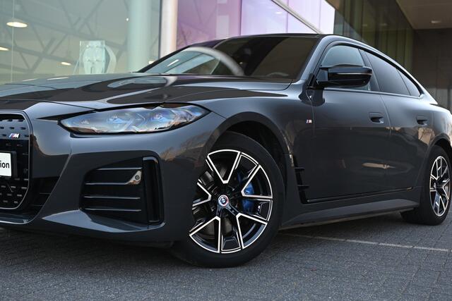 BMW i4 M50 High Executive / Schuif-kanteldak / M Sportstoelen / M Adaptief onderstel / Driving Assistant Professional / Parking Assistant Professional / HiFi / Head-Up / Comfort Access