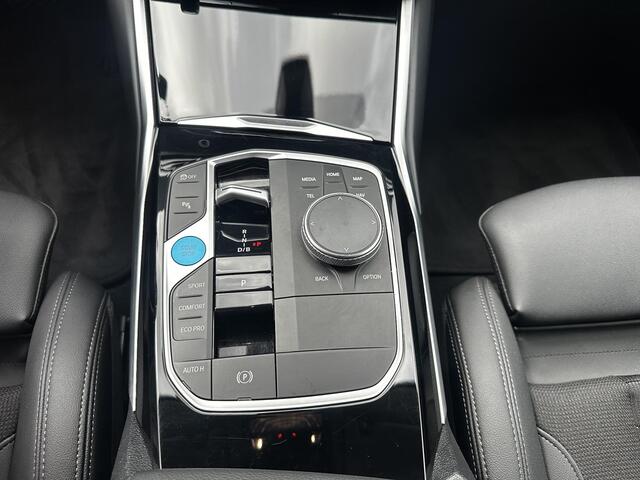 BMW i4 eDrive35 70 kWh