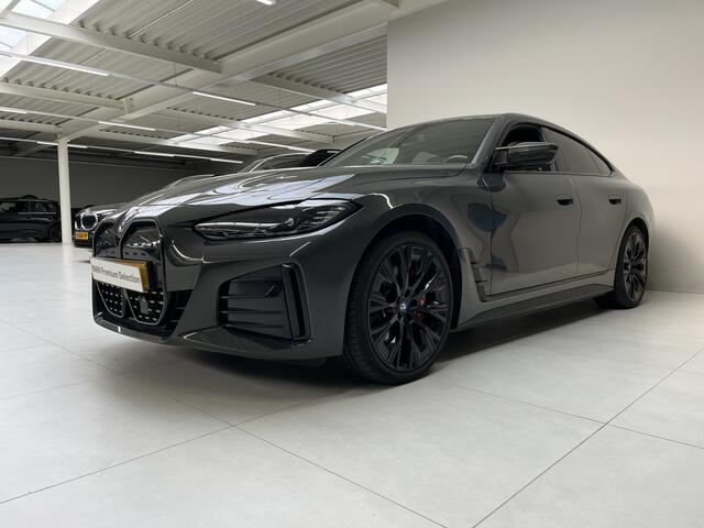 BMW i4 eDrive40 High Executive 84 kWh | M-Sport Pro | 20" | Schuifdak | Harman Kardon | Voorbereiding Driving Assistance
