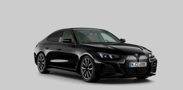 BMW i4 eDrive40 M Sport Edition 84 kWh M Sport Pro - INNOVATION PACK - COMFORT PACK - Elektrisch verwarmde voorstoelen - Parking Assistant Plus - Comfort Access - Adaptieve LED koplampen -