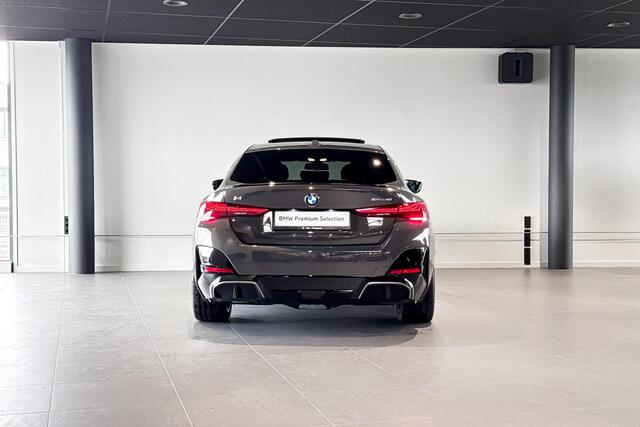 BMW i4 eDrive40 M Sport Edition | Glazen Panoramadak | Stoelverwarming | Harman Kardon |