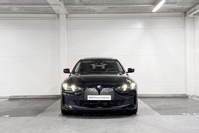 BMW i4 eDrive35 | Pure Edition | Active Cruise Control | Hifi System | Comfort Access