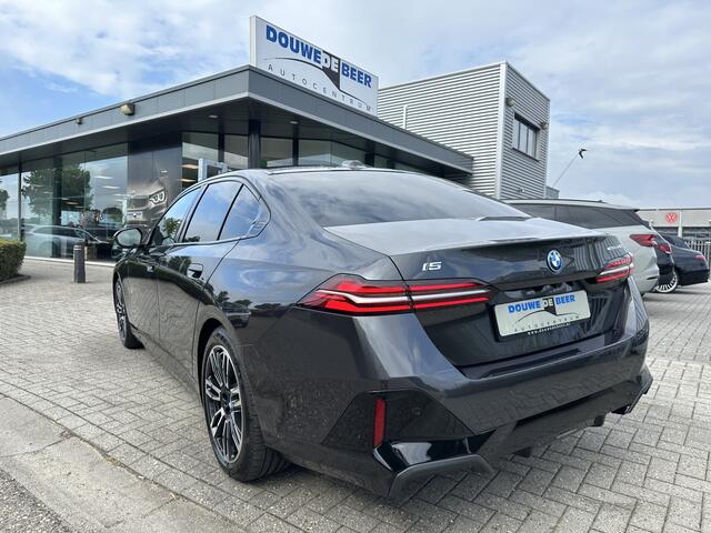 BMW i5 eDrive40 M Sport Edition 84 kWh Pano-Dak | Adapt. Cruise | HUD | Stoelventilatie