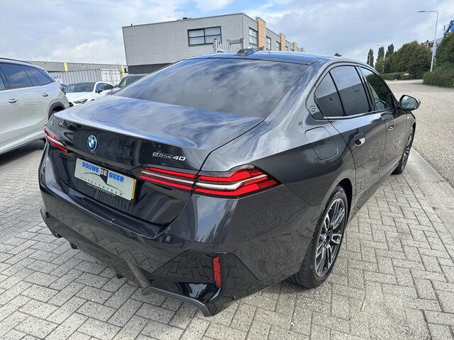 BMW i5 eDrive40 M Sport Edition 84 kWh Pano-Dak | Adapt. Cruise | HUD | Stoelventilatie