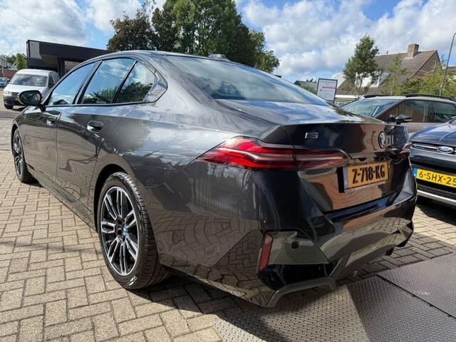 BMW i5 eDrive40 84 kWh