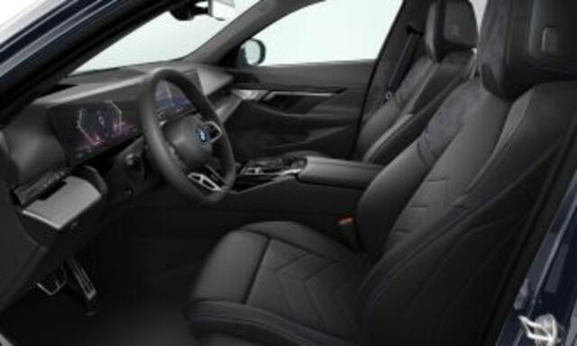 BMW i5 eDrive40 M-Sport Pro - Pano - Onderstel Prof - Driving Ass Prof - Harman Kardon