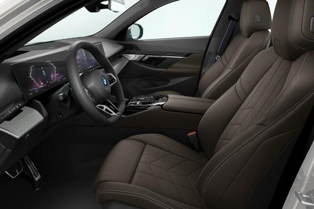 BMW i5 Touring eDrive40 84 kWh