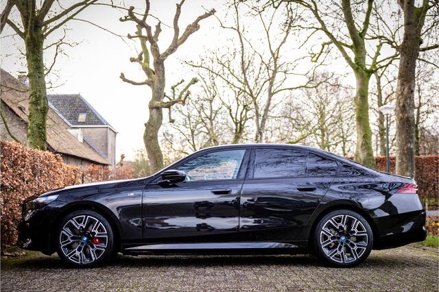 BMW i5 xDrive40 84 kWh 4WD M Sport Pro Panorama 20" HUD ACC Trekhaak