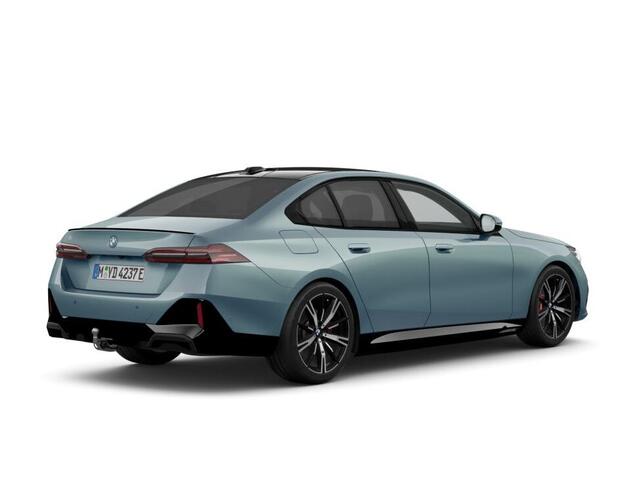 BMW i5 eDrive40 M Sport Edition | M Sportpakket Pro | Innovation Pack | Comfort Pack | Travel Pack | Panoramadak