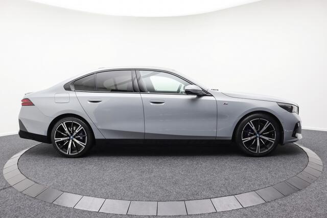 BMW i5 eDrive40 M-Sport | 82kWh | Panoramadak | Bowers & Wilkins