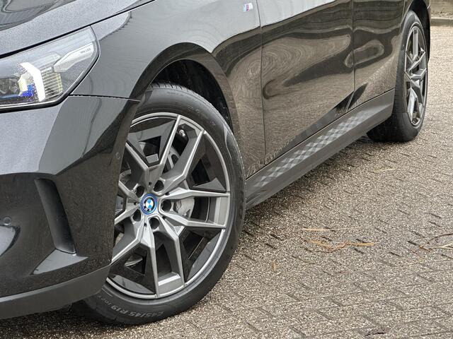 BMW i5 eDrive40 Business Edition 84 kWh | Leder/Adapt.Cruise/Driving ass./Elektr.Stoelverst.