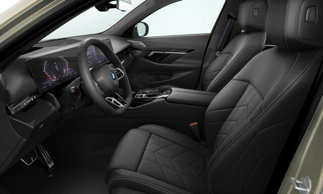 BMW i5 eDrive40 M Sportpakket Pro | Individual Lak | Comfort Pack | Innovation Pack