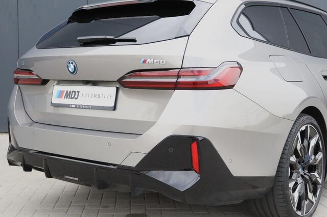 BMW i5 Touring M60 xDrive 601PK Bowers & Wilkens Trekhaak 21 inch -VOL-