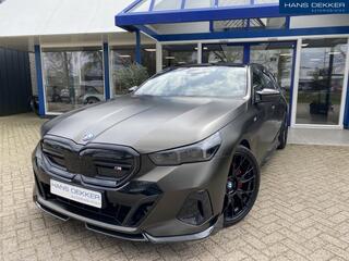 bmw-i5-touring-m60-xdrive-84-kwh