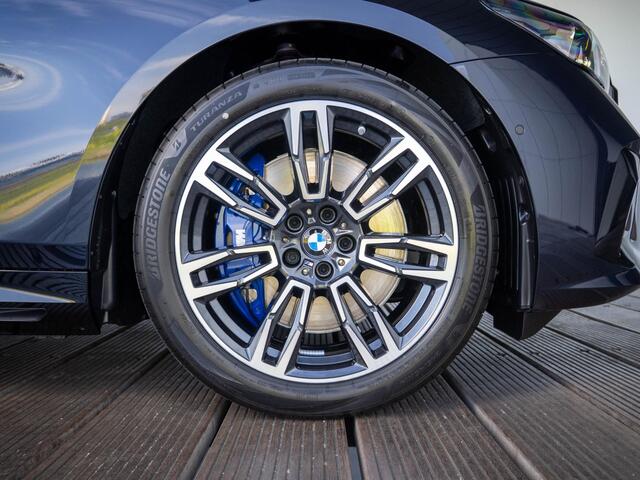 BMW i5 Sedan eDrive40 | M Sportpakket Pro | Innovation Pack | Trekhaak