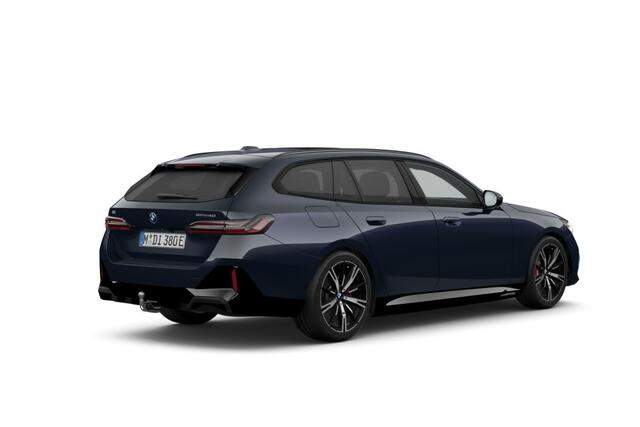 BMW i5 Touring eDrive40 M Sport Edition 84 kWh | M Sportpakket Pro | Innovation Pack | Travel Pack | Comfort Pack | Trekhaak