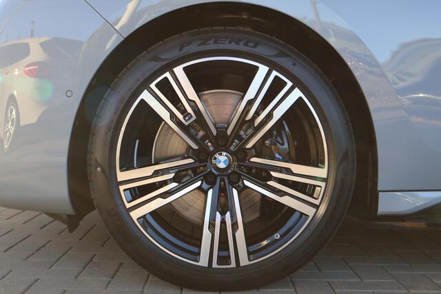 BMW i7 eDrive50 Privilege Edition M Sportpakket Pro | Executive Edition | Innovation Pack | Sky Lounge | Iconic Glow