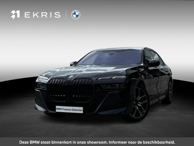 BMW i7 eDrive50 M Sportpakket Pro | Integral Active Steering | Glazen panoramadak Sky Lounge | Driving Assistant Professional | Bowers & Wilkins Diamond Surround Sound Systeem | Parking Assistant Professional