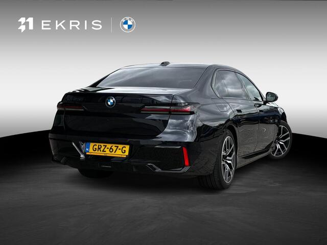 BMW i7 eDrive50 M Sportpakket Pro | Integral Active Steering | Glazen panoramadak Sky Lounge | Driving Assistant Professional | Bowers & Wilkins Diamond Surround Sound Systeem | Parking Assistant Professional