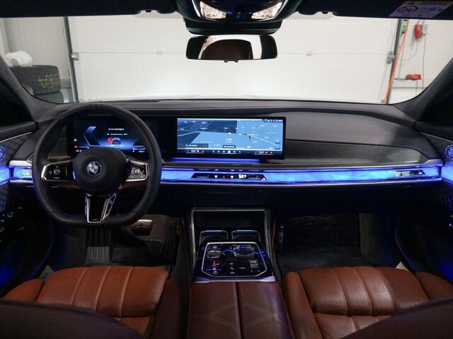 BMW i7 xDrive60 106 kWh M-Sport | Bowers Wilkins | Theatre Screen | Driving Assistant Prof