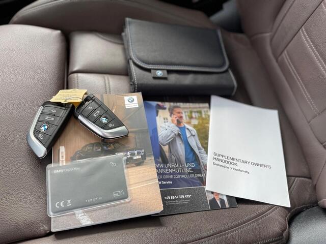 BMW iX HIGH EXECUTIVE 80kWh M-Sport, Aeropakket, Pano, Trekhaak, HUD, Memory, Leder, Mooi vol!