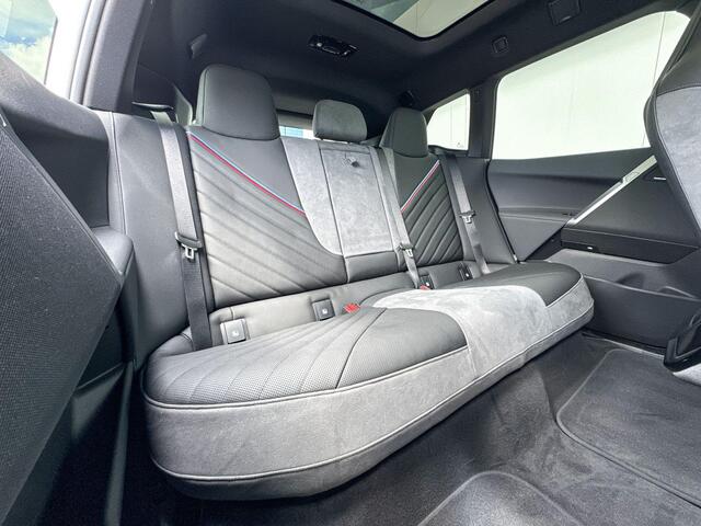 BMW iX xDrive45 101 kWh