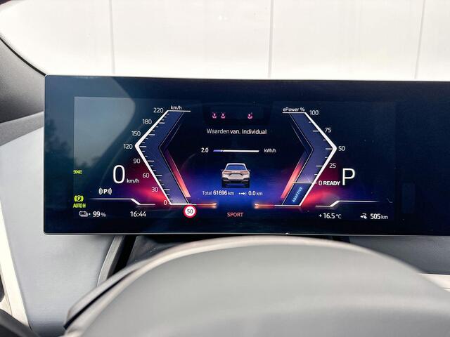 BMW iX xDrive50 Trekhaak | Panoramadak | Integral Active Steering