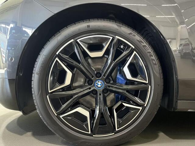 BMW iX xDrive40 Sport Edition 77 kWh