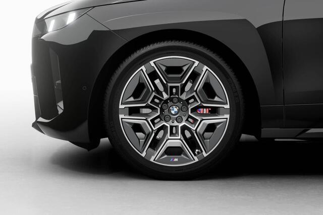 BMW iX xDrive60 | M Sport Pro | Comfort Pack | Innovation Pack | Showroomvoordeel