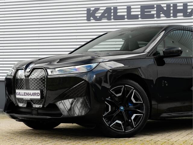 BMW iX xDrive50 - Luchtvering - Active Steering - Pano - Trekhaak