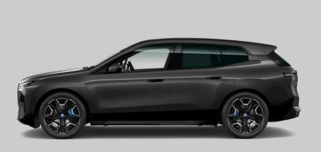 BMW iX xDrive50 High Executive 112 kWh Sportpakket - Trekhaak - Panoramadak - Multifunctionele stoelen - Stoelventilatie - Driving/Parking Assistant Professional - Soft Close - Comfort Access - Harman Kardon -