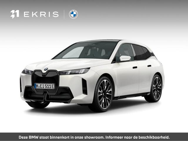 BMW iX xDrive45 M Sportpakket Pro | Innovation Pack | Sky Lounge