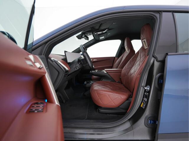 BMW iX xDrive40 High Executive 77 kWh [ 3-Fase ] {SOH-100%} (INCL.BTW) *HEAD-UP | LEATHER | TOP-VIEW | FULL-LED | MEMORY-PACK | HARMAN/KARDON | BLINDSPOT | WIDESCREEN-COCKPIT | HEATED-COMOFRTSEATS | DAB | AMBIENT-LIGHT | NAVI-FULLMAP | TOWBAR | 21''AL