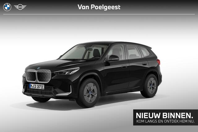 BMW iX1 eDrive20 Achteruitrij Camera / interieur Camera / Apple Carplay