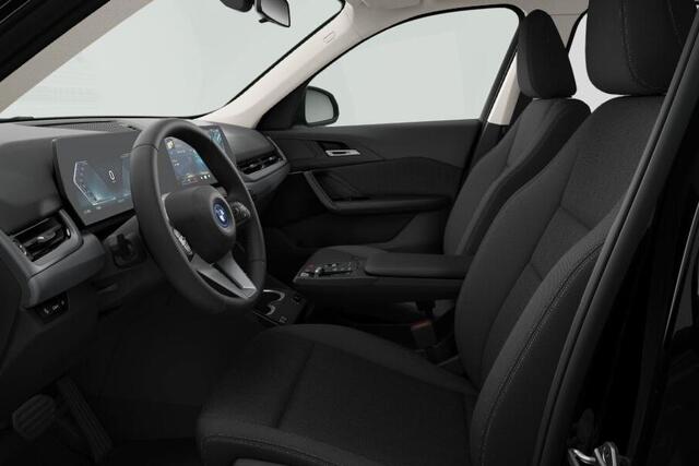 BMW iX1 eDrive20 Achteruitrij Camera / interieur Camera / Apple Carplay
