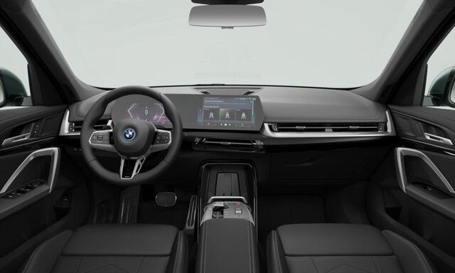 BMW iX1 xDrive30 M Sport Edition | M Sportpakket Pro | Premium Pack | Travel Pack