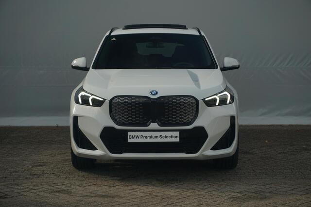 BMW iX1 eDrive20 67 kWh M Sport Edition
