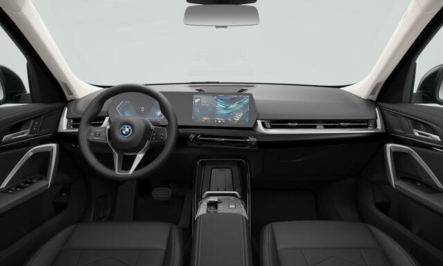 BMW iX1 eDrive20 Pure Edition | 18'' | Comf. Acc. | Camera | Stoelverw. | Adapt. LED