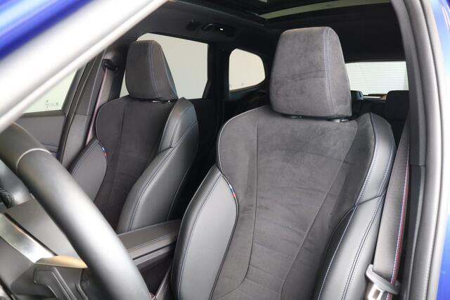 BMW iX1 xDrive30 67 kWh M Sport Edition - Pano - Trekhaak - Head-Up