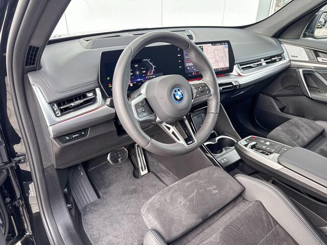 BMW iX1 xDrive30 Launch Edition 67 kWh